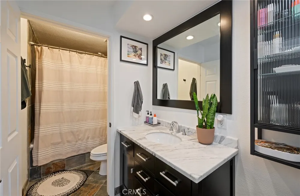 8512 Tuscany #222 Playa del Rey, CA 90293