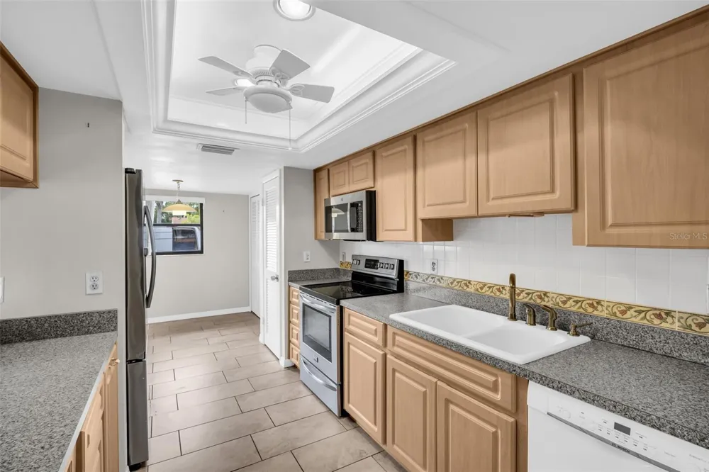 120 EVELYN COURT Oldsmar, FL 34677