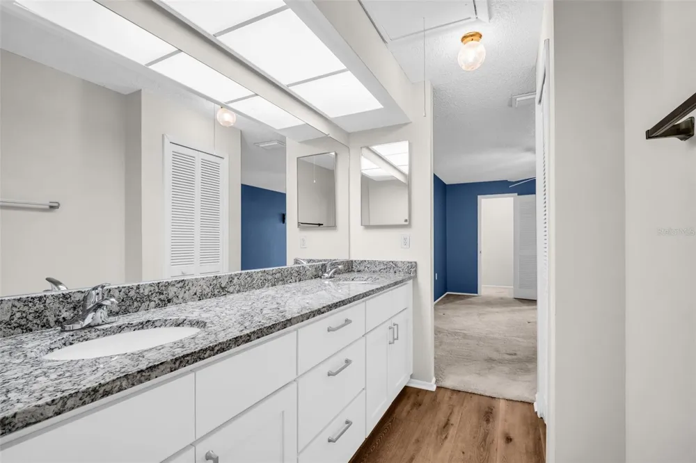 120 EVELYN COURT Oldsmar, FL 34677
