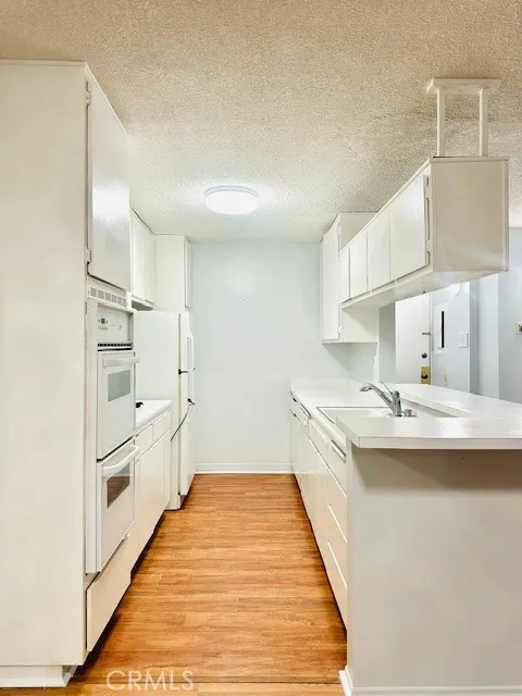 421 S La Fayette Park #214 Los Angeles, CA 90057