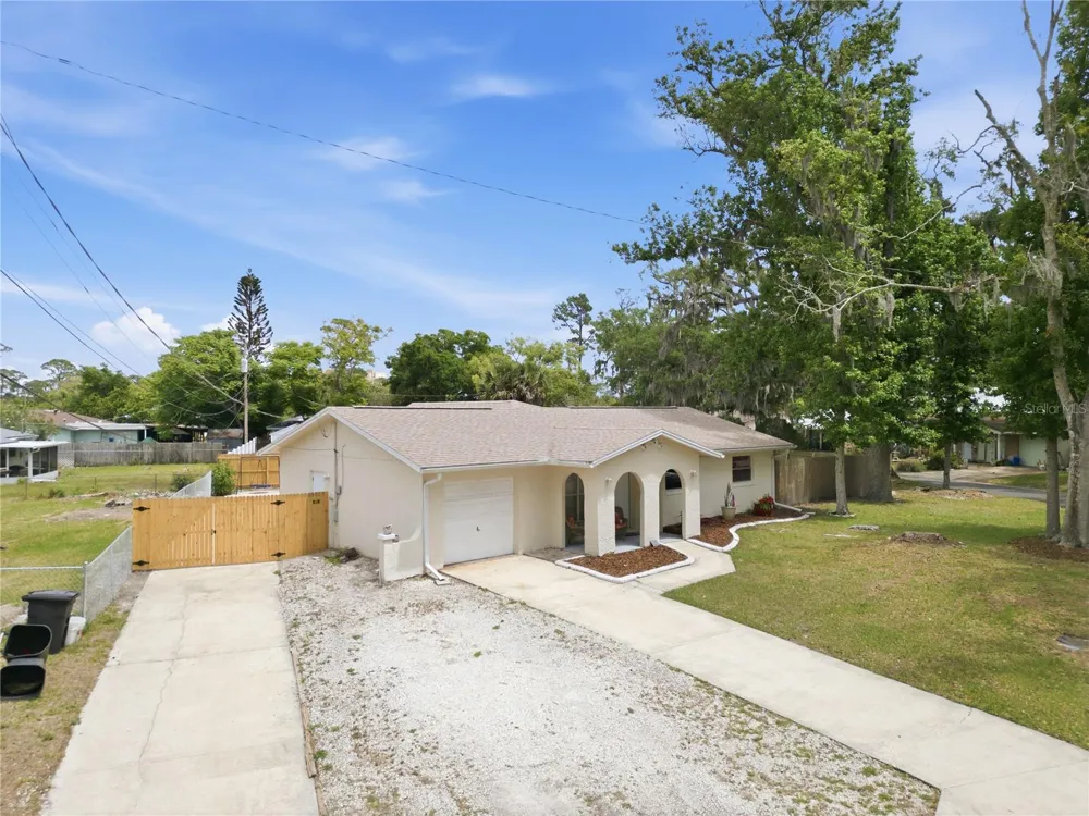2861 W OAK LEA DRIVE South Daytona, FL 32119