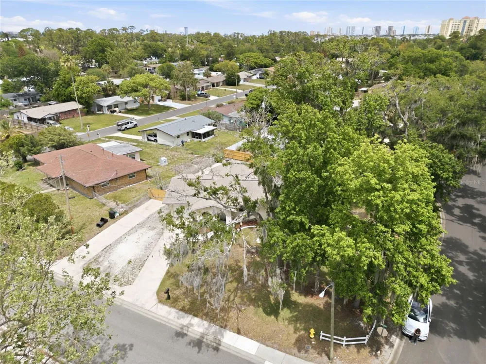 2861 W OAK LEA DRIVE South Daytona, FL 32119