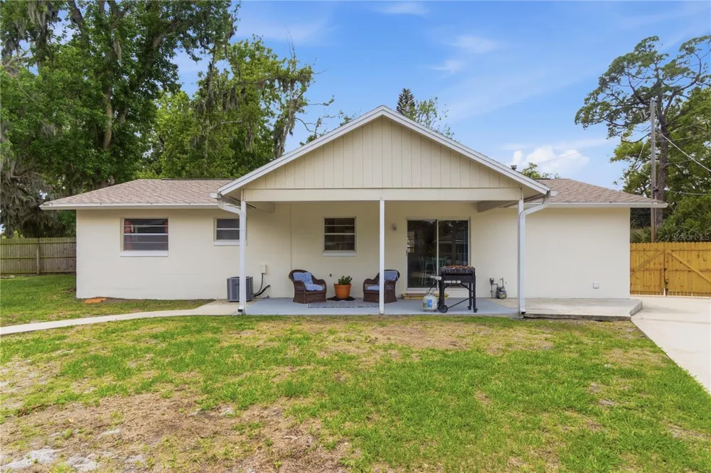2861 W OAK LEA DRIVE South Daytona, FL 32119