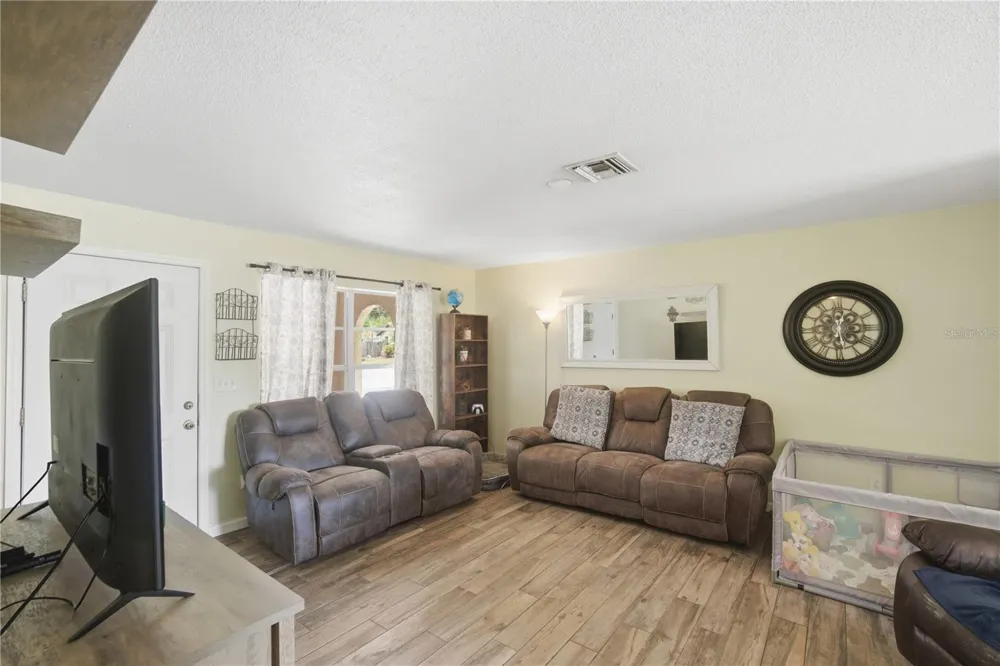 2861 W OAK LEA DRIVE South Daytona, FL 32119