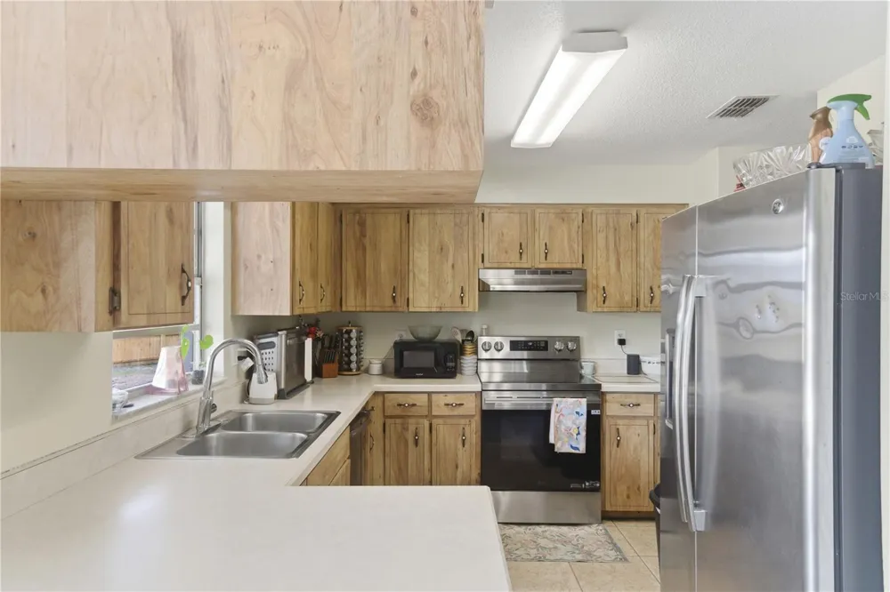 2861 W OAK LEA DRIVE South Daytona, FL 32119