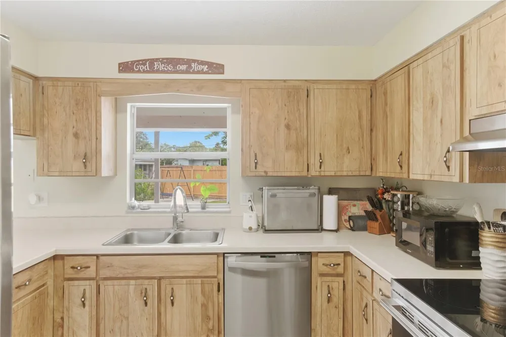 2861 W OAK LEA DRIVE South Daytona, FL 32119