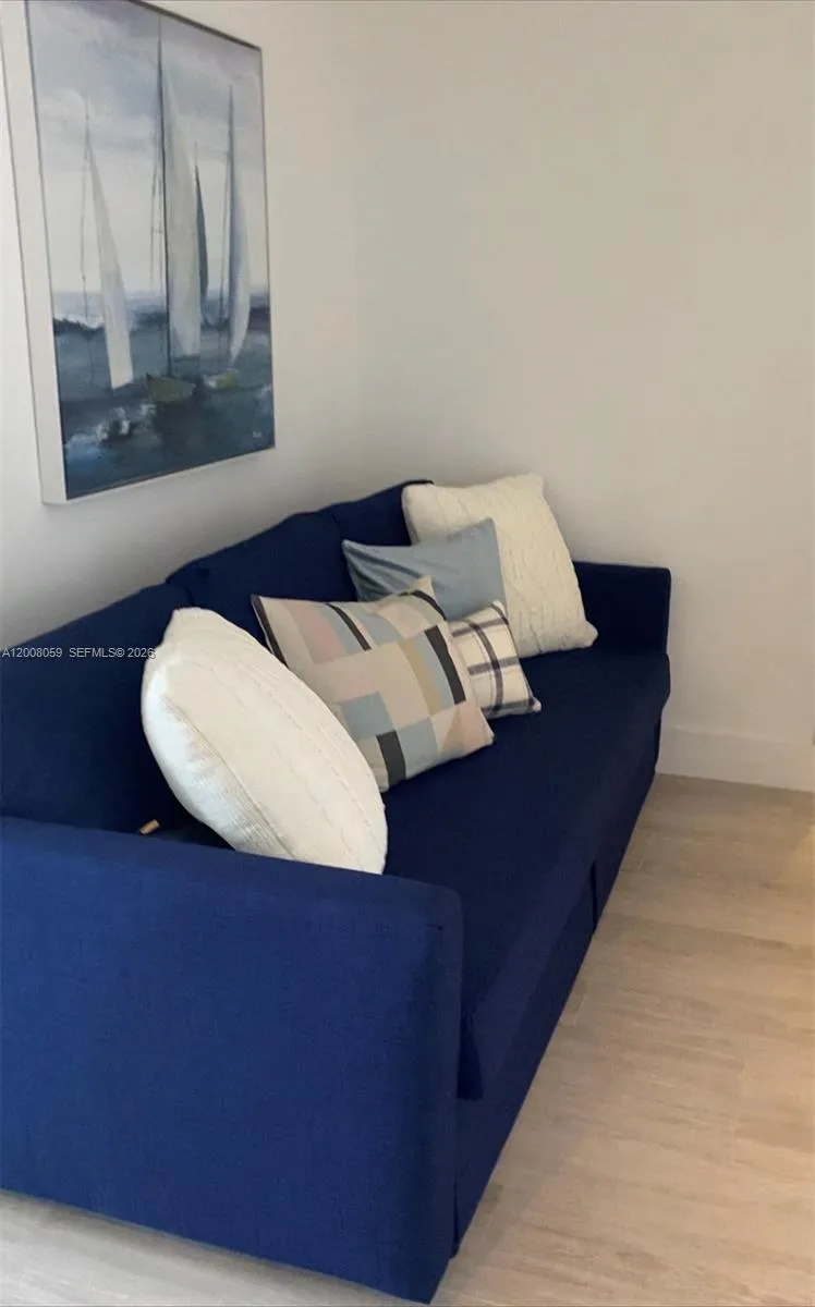 121 NE 34th St #2705 Miami, FL 33137