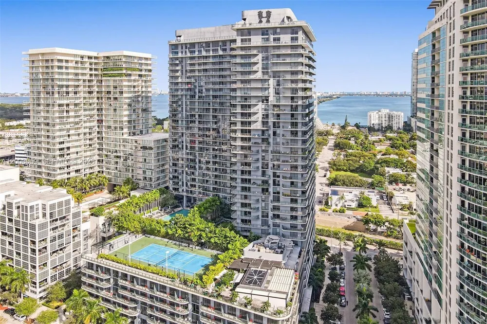 121 NE 34th St #2705 Miami, FL 33137