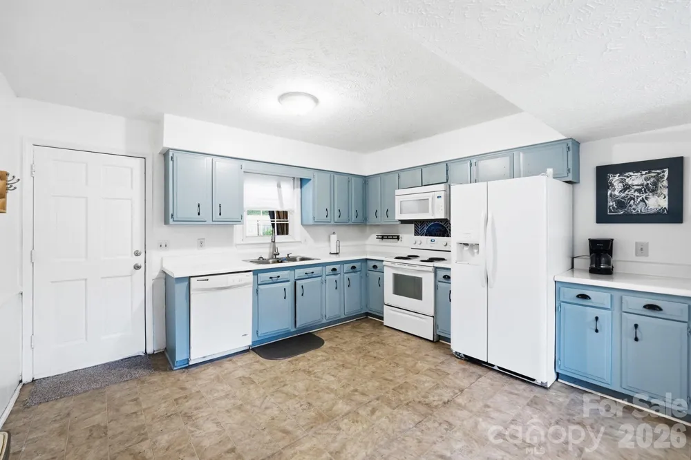 908 Forest Drive Marshville, NC 28103