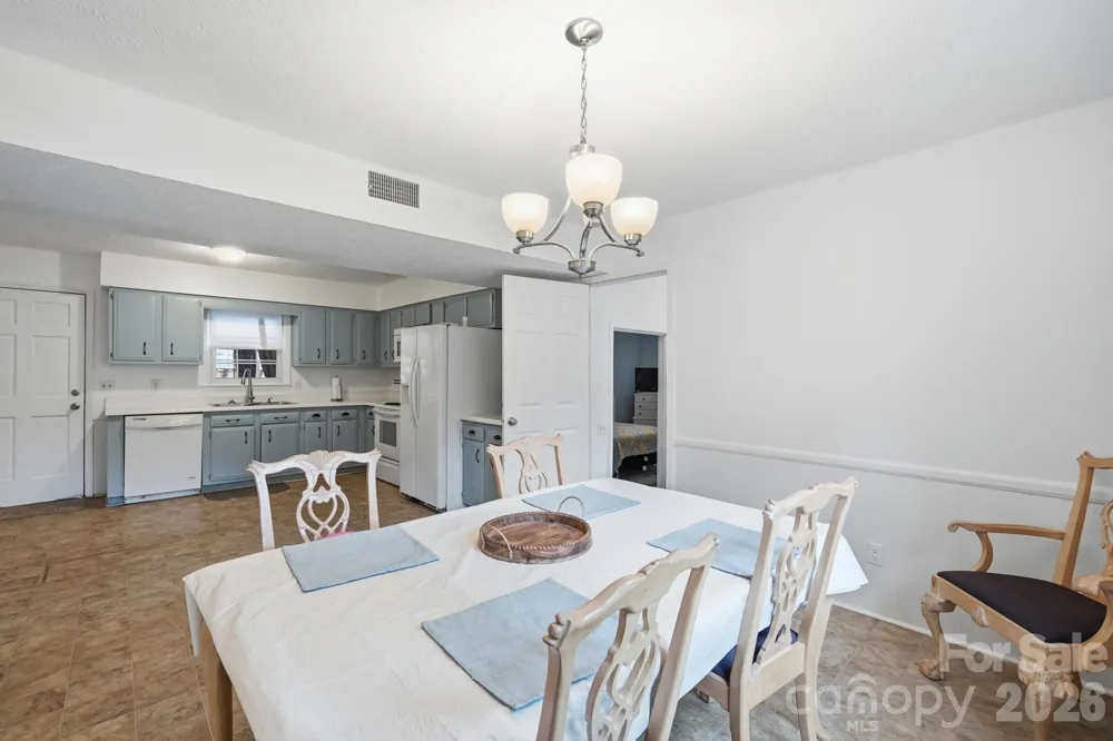 908 Forest Drive Marshville, NC 28103
