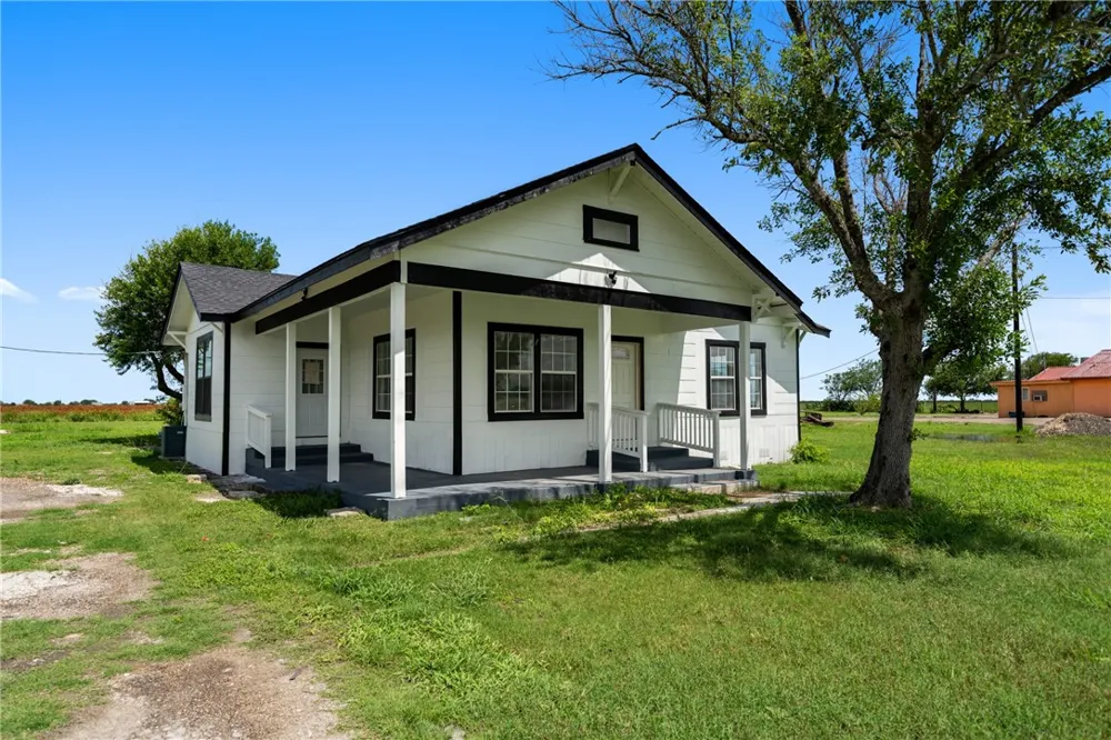 598 Business Highway 77 Bishop, TX 78343