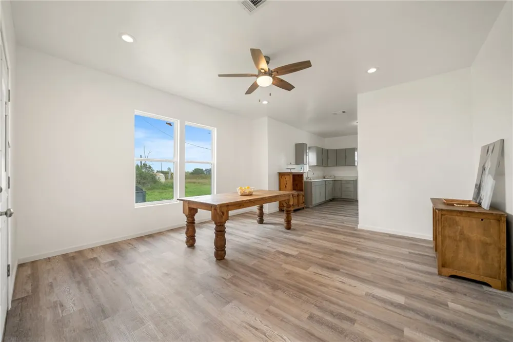 598 Business Highway 77 Bishop, TX 78343