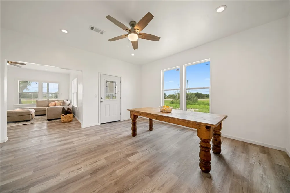598 Business Highway 77 Bishop, TX 78343