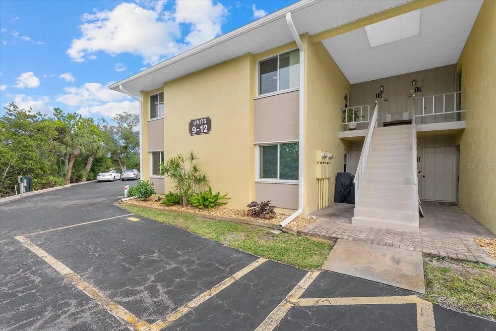 101 LOUELLA LANE #10 Nokomis, FL 34275