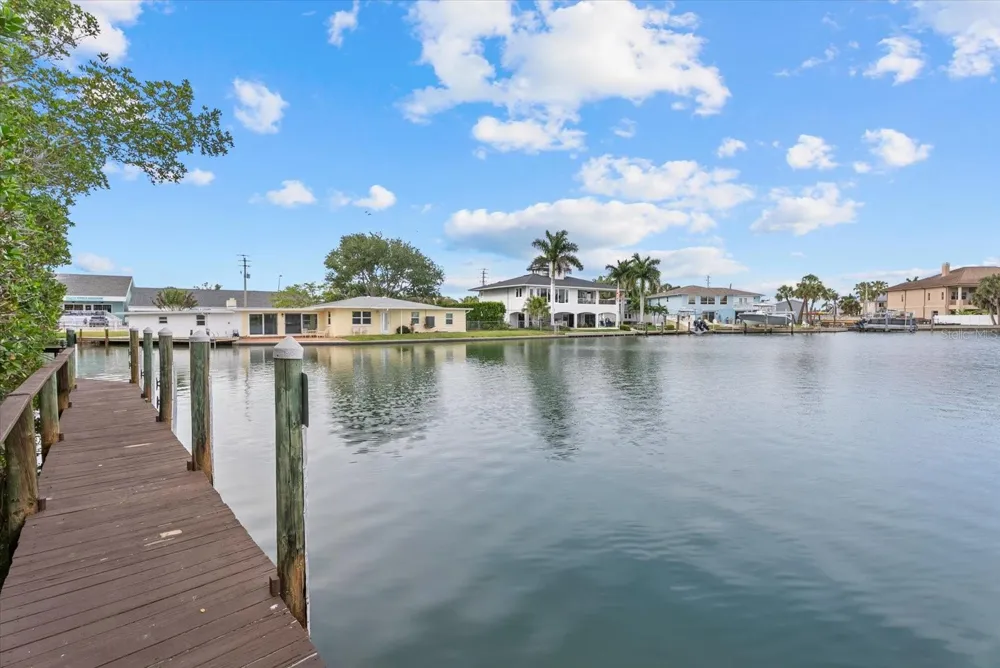 101 LOUELLA LANE #10 Nokomis, FL 34275