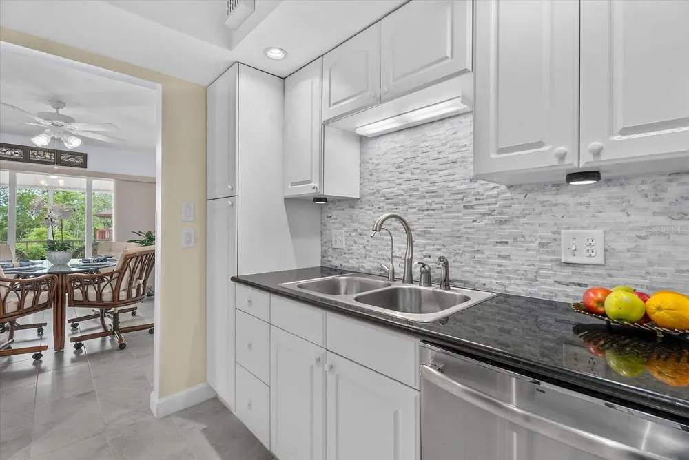 101 LOUELLA LANE #10 Nokomis, FL 34275