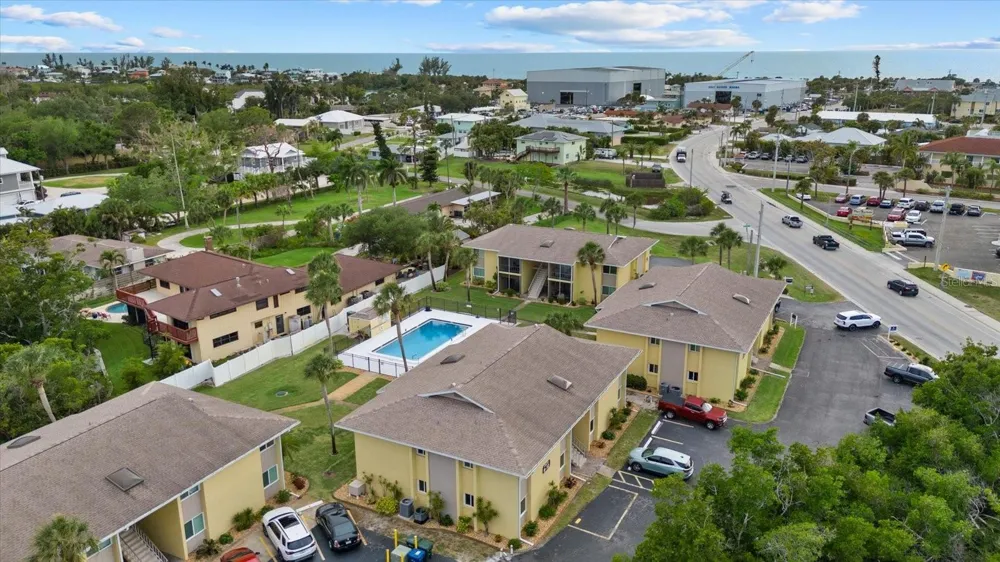101 LOUELLA LANE #10 Nokomis, FL 34275