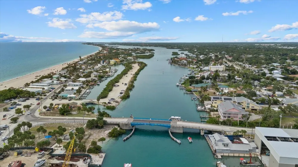 101 LOUELLA LANE #10 Nokomis, FL 34275