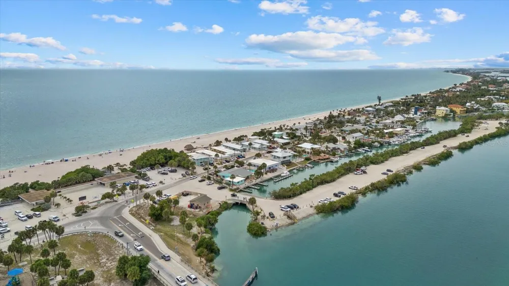 101 LOUELLA LANE #10 Nokomis, FL 34275