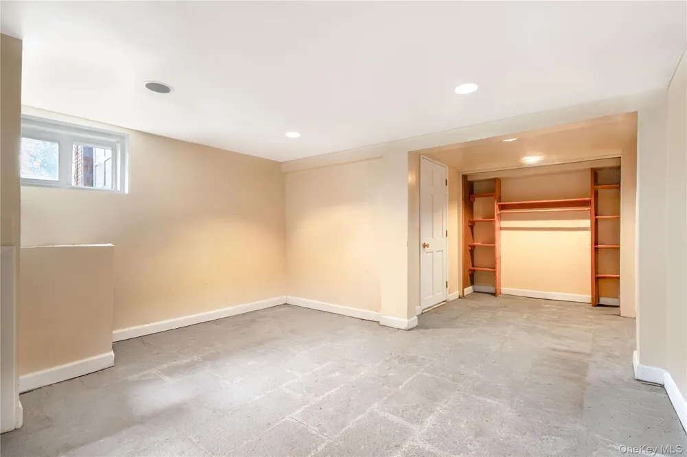 97 Wescott Boulevard Staten Island, NY 10314