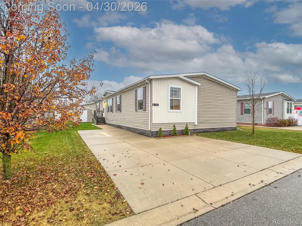 6267 Imperial Dr. Tyrone Township, MI 48430