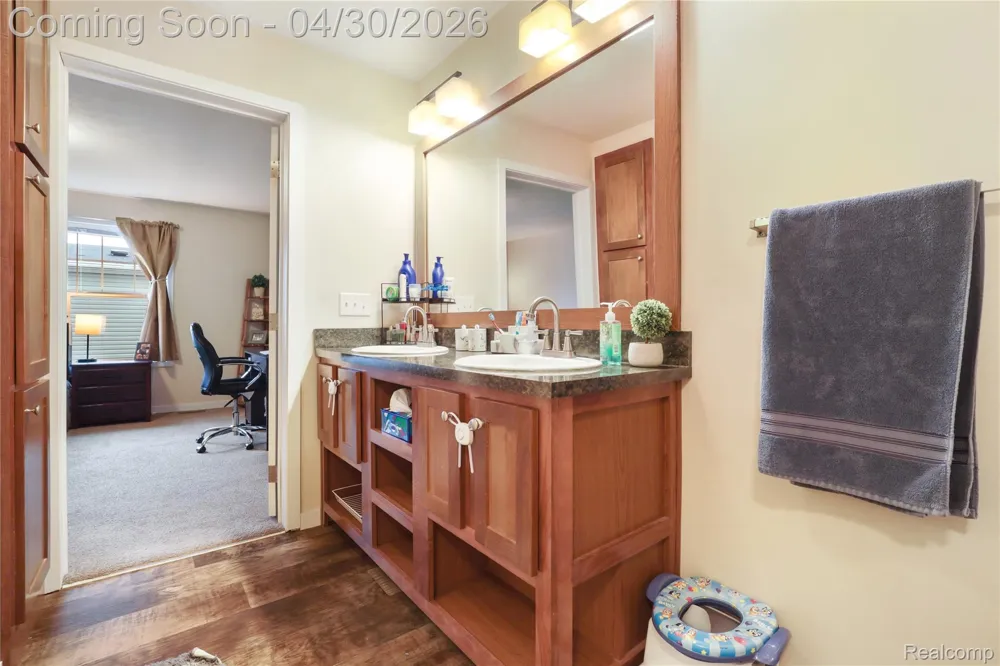 6267 Imperial Dr. Tyrone Township, MI 48430