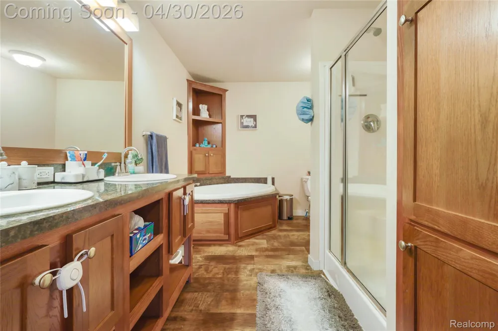 6267 Imperial Dr. Tyrone Township, MI 48430