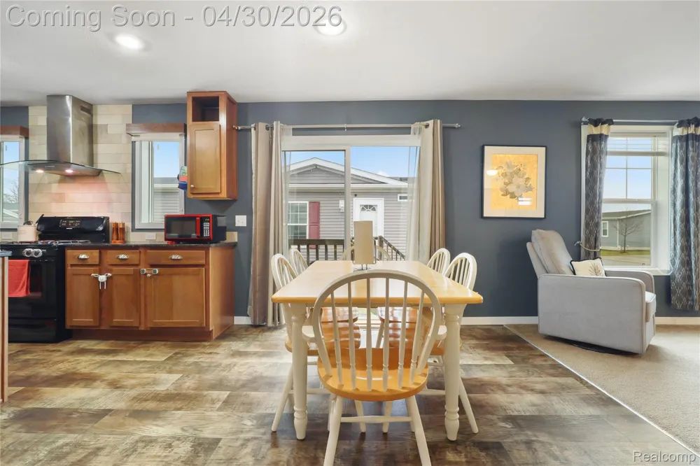 6267 Imperial Dr. Tyrone Township, MI 48430