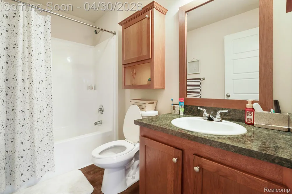 6267 Imperial Dr. Tyrone Township, MI 48430