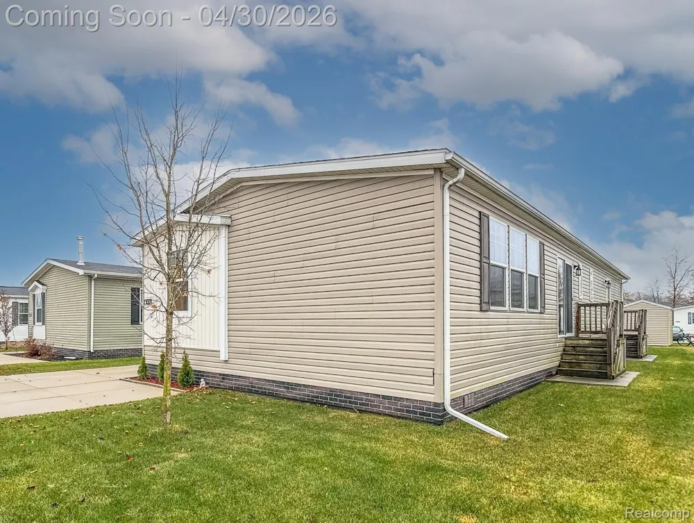 6267 Imperial Dr. Tyrone Township, MI 48430