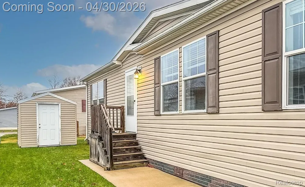 6267 Imperial Dr. Tyrone Township, MI 48430