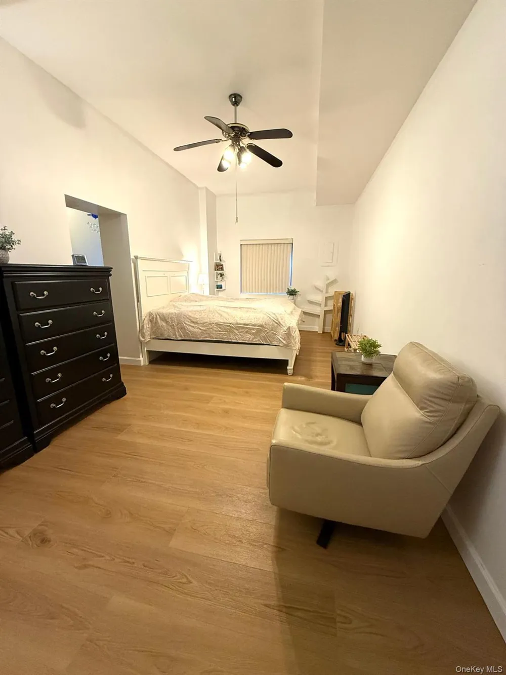 87-30 62 AVENUE #101. Rego Park, NY 11374