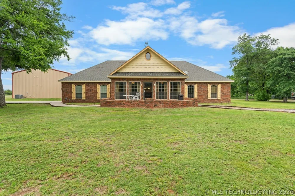 1712 Beach Landing Drive Kingston, OK 73439