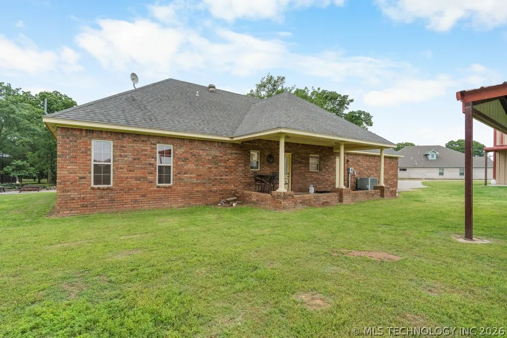1712 Beach Landing Drive Kingston, OK 73439