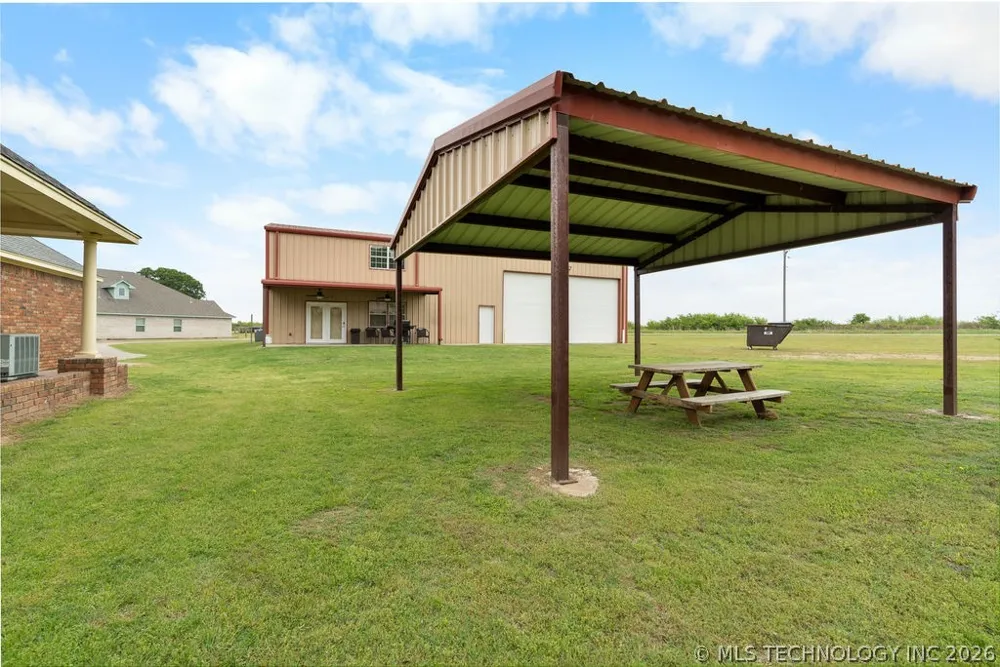 1712 Beach Landing Drive Kingston, OK 73439