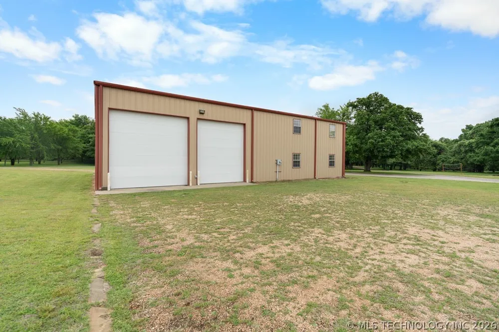 1712 Beach Landing Drive Kingston, OK 73439