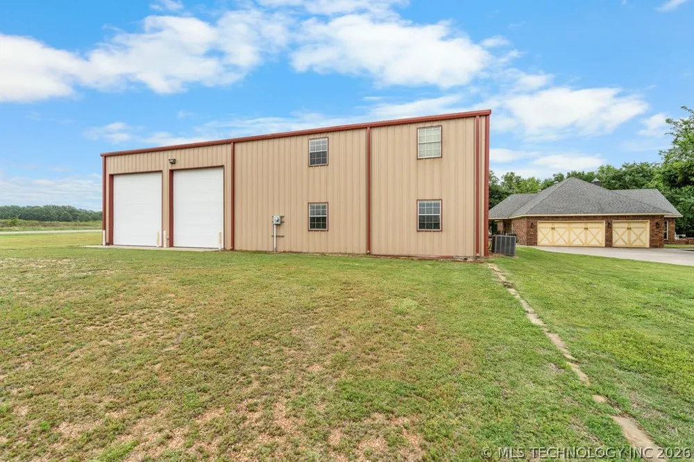 1712 Beach Landing Drive Kingston, OK 73439