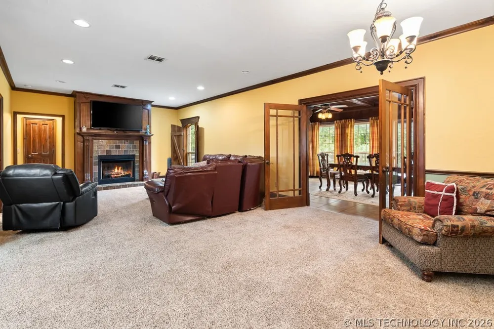 1712 Beach Landing Drive Kingston, OK 73439