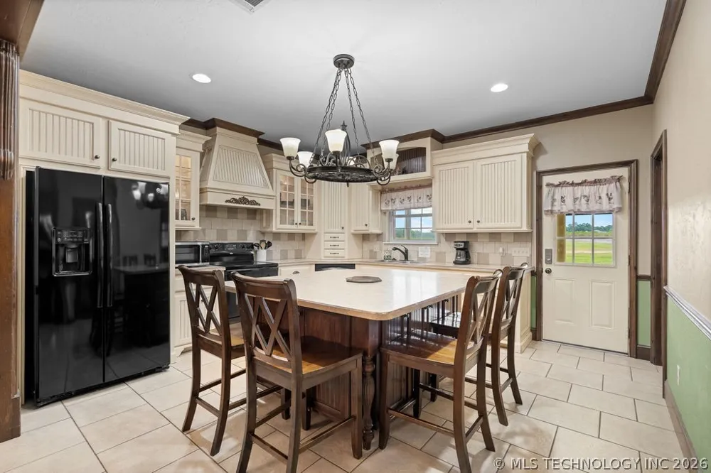 1712 Beach Landing Drive Kingston, OK 73439