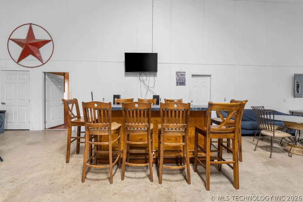 1712 Beach Landing Drive Kingston, OK 73439