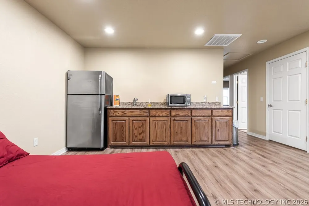 1712 Beach Landing Drive Kingston, OK 73439