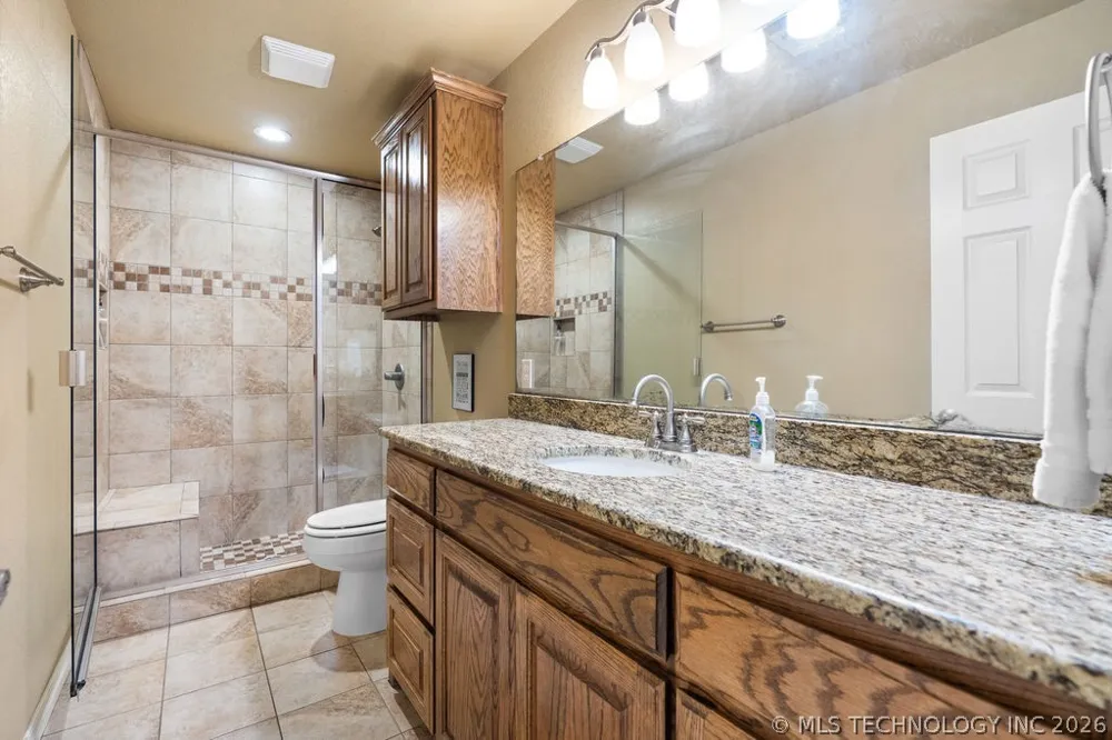 1712 Beach Landing Drive Kingston, OK 73439