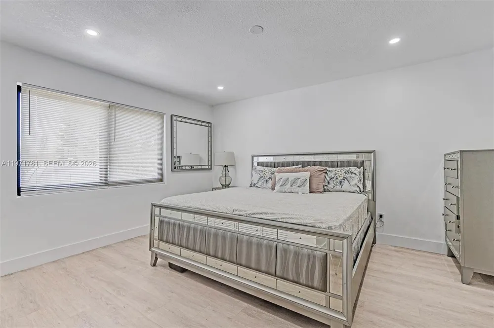 4029 SW 22nd St West Park, FL 33023