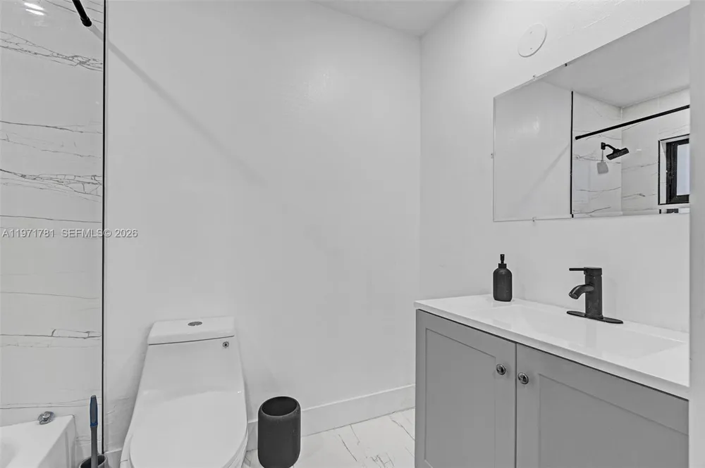 4029 SW 22nd St West Park, FL 33023