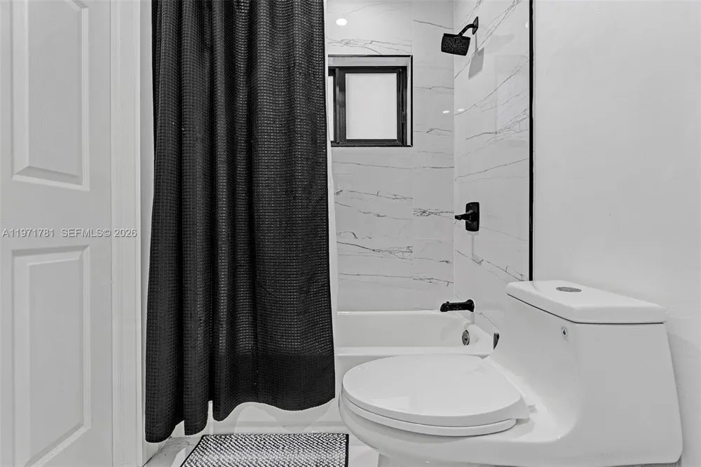 4029 SW 22nd St West Park, FL 33023