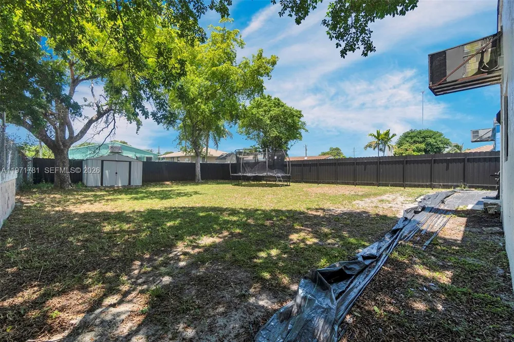 4029 SW 22nd St West Park, FL 33023