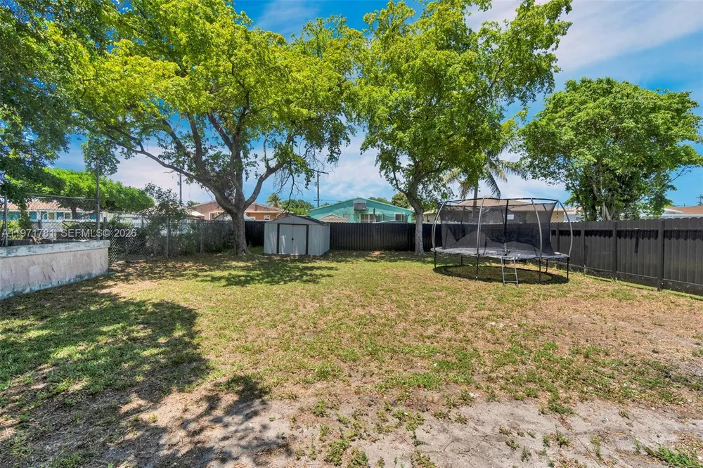 4029 SW 22nd St West Park, FL 33023