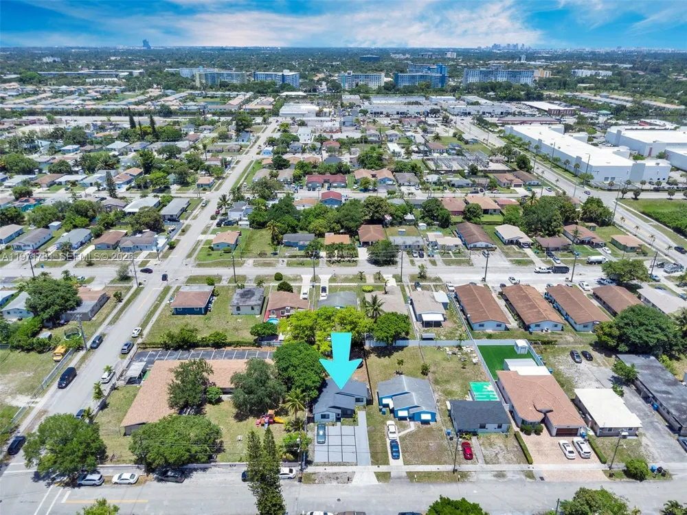 4029 SW 22nd St West Park, FL 33023
