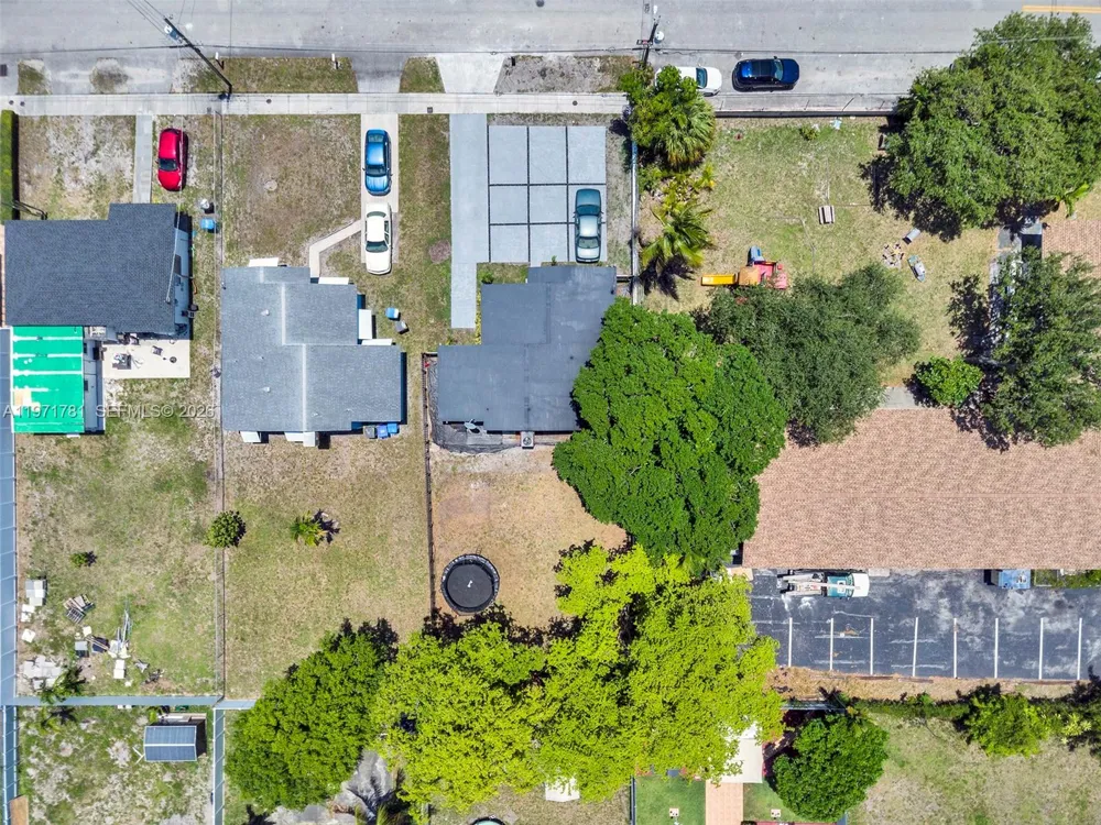 4029 SW 22nd St West Park, FL 33023