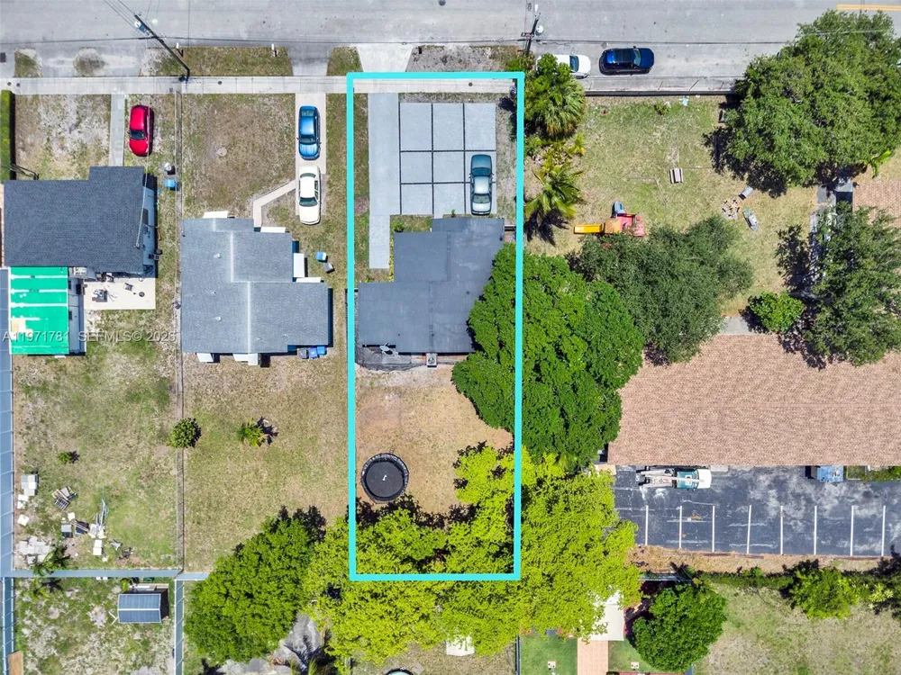 4029 SW 22nd St West Park, FL 33023